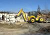 Демонтажные работы экскаватором-погрузчи